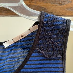 Gibson Top Size Small